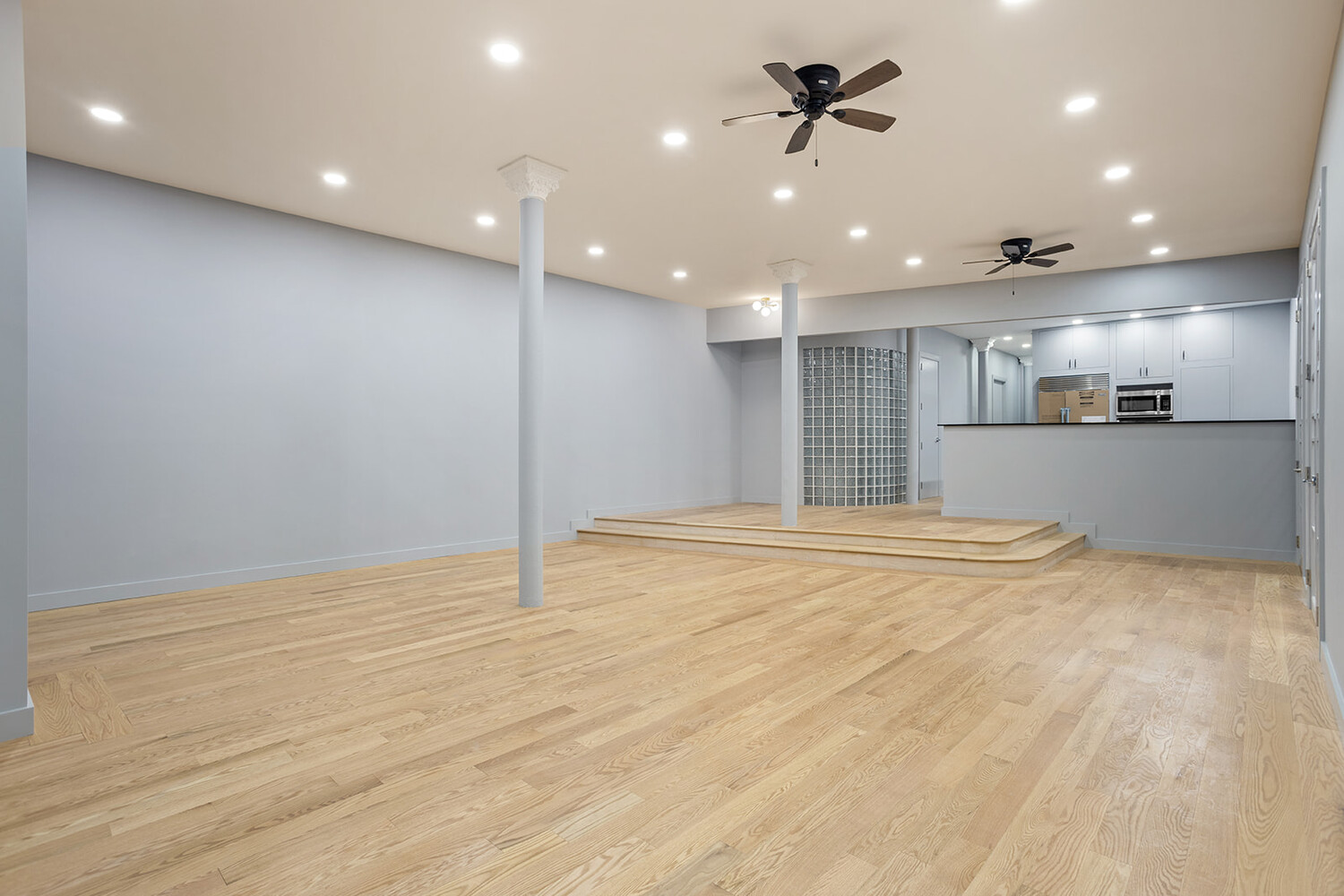 #4 photo, 22 E 18TH Street, Flatiron , NY 10003