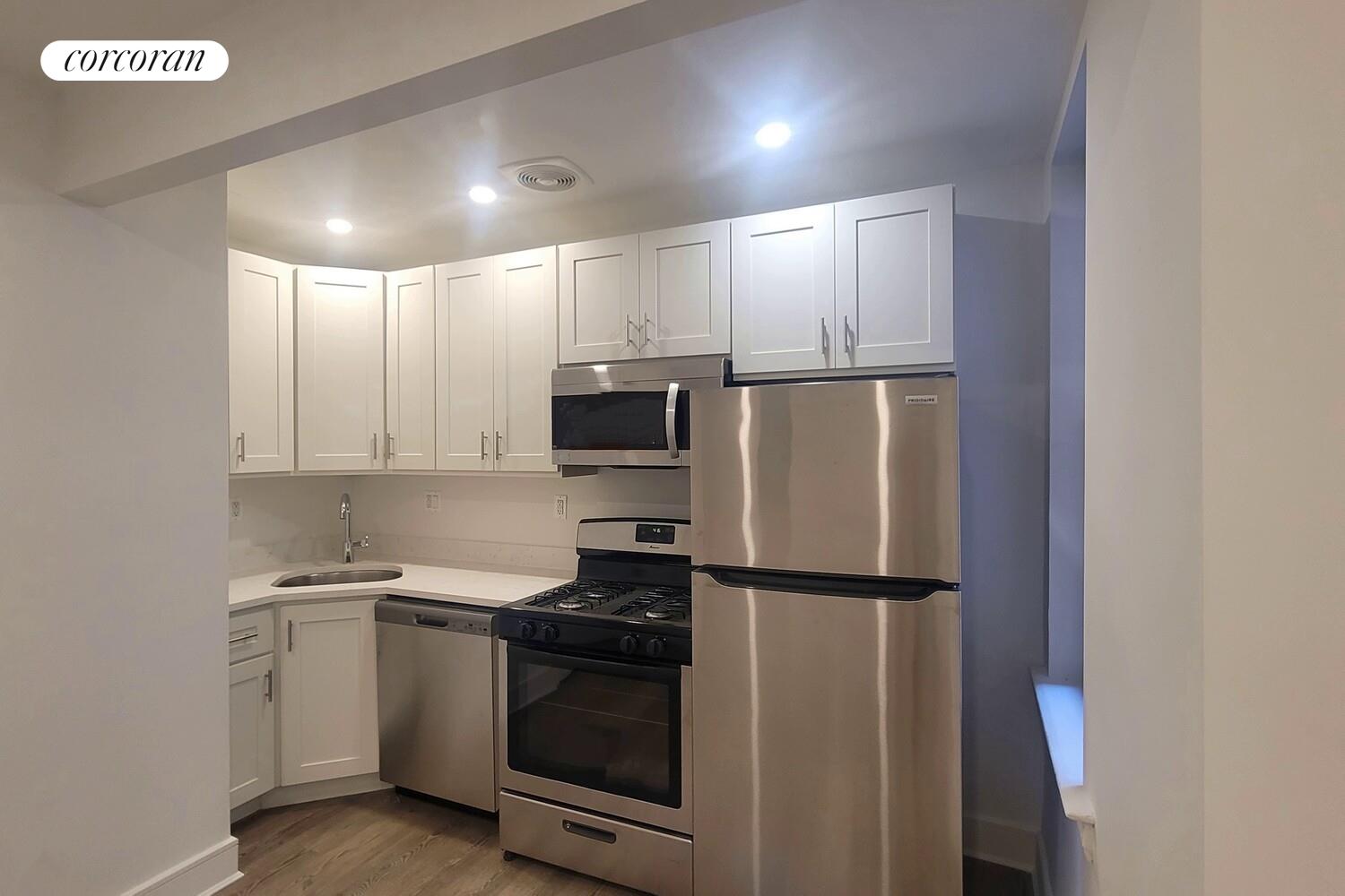 #18 photo, New York City, マンハッタン Upper West Side , NY 10024