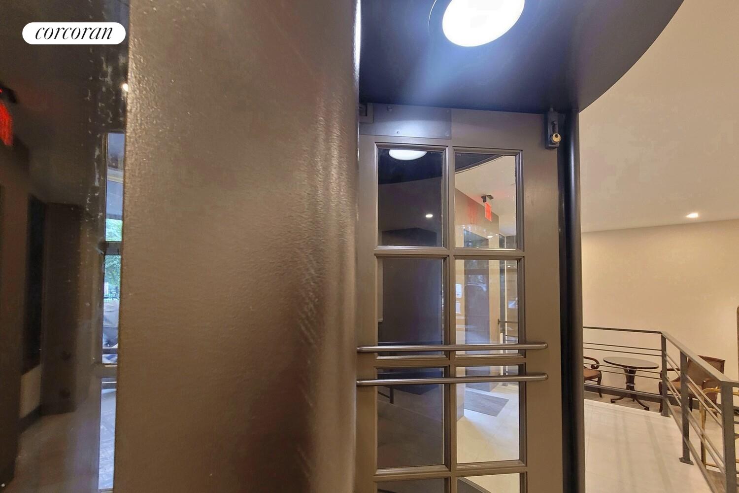 #8 photo, New York City, マンハッタン Upper West Side , NY 10024