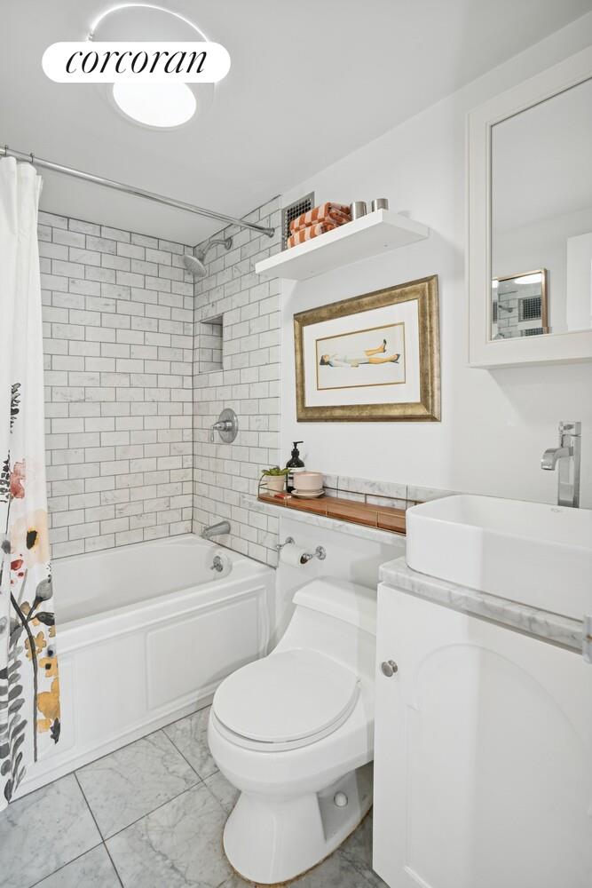 #11 photo, 443 W 24TH Street, マンハッタン Chelsea , NY 10011