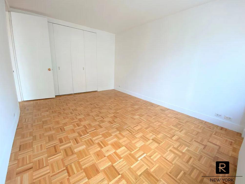 #7 photo, New York City, マンハッタン Clinton , NY 10019