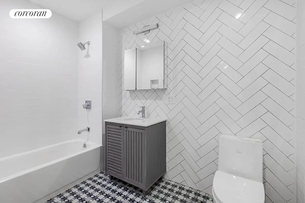 #5 photo, New York City, East Harlem , NY 10035