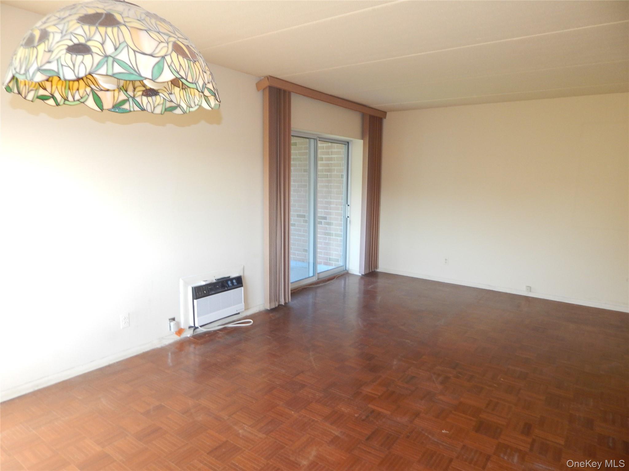 #14 photo, 412 Benedict Avenue, Tarrytown , NY 10591