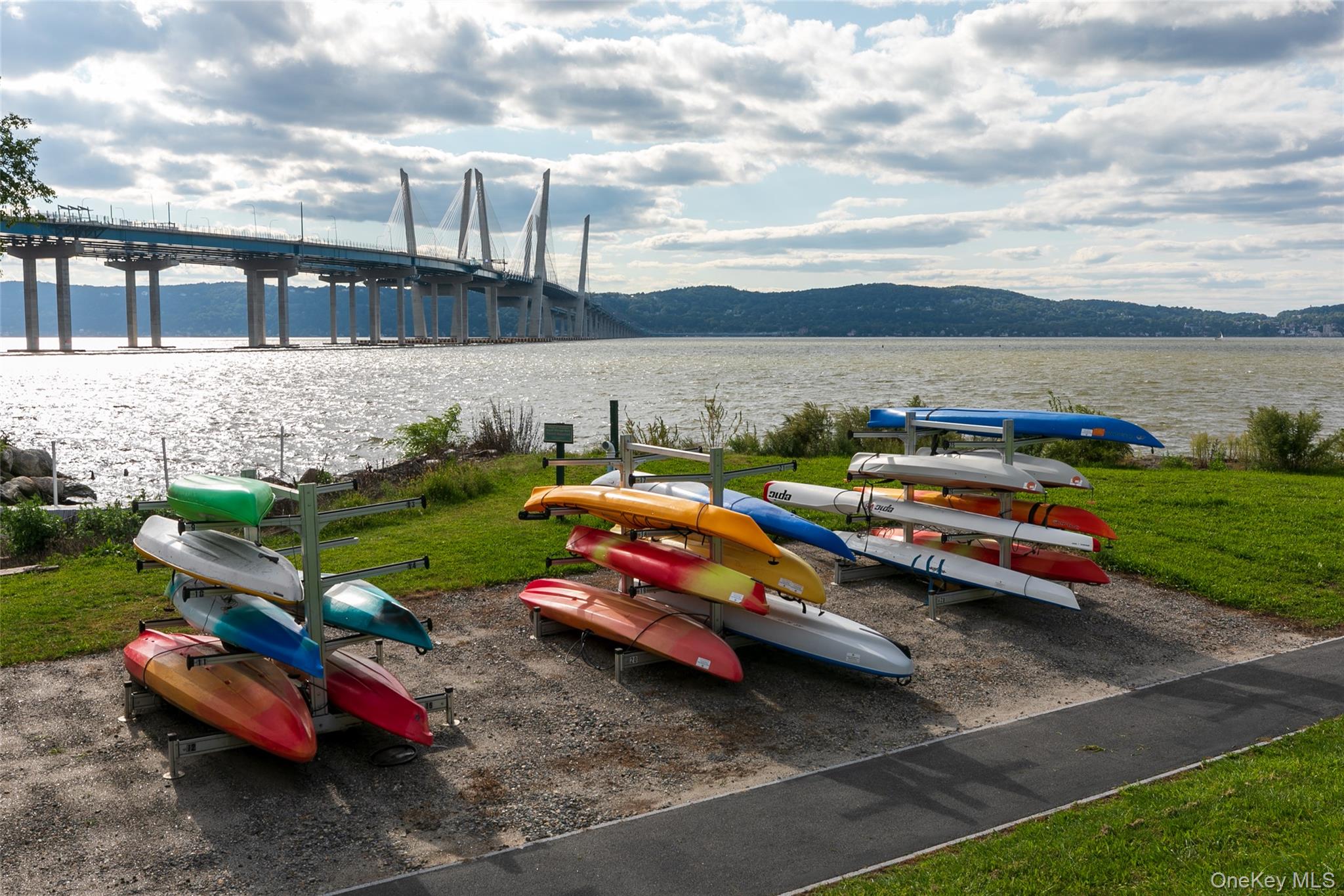 #8 photo, 412 Benedict Avenue, Tarrytown , NY 10591