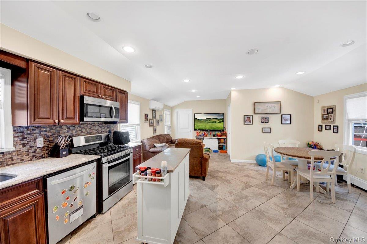 #7 photo, 64D Edgewater Park, ブロンクス区 Bronx , NY 10465