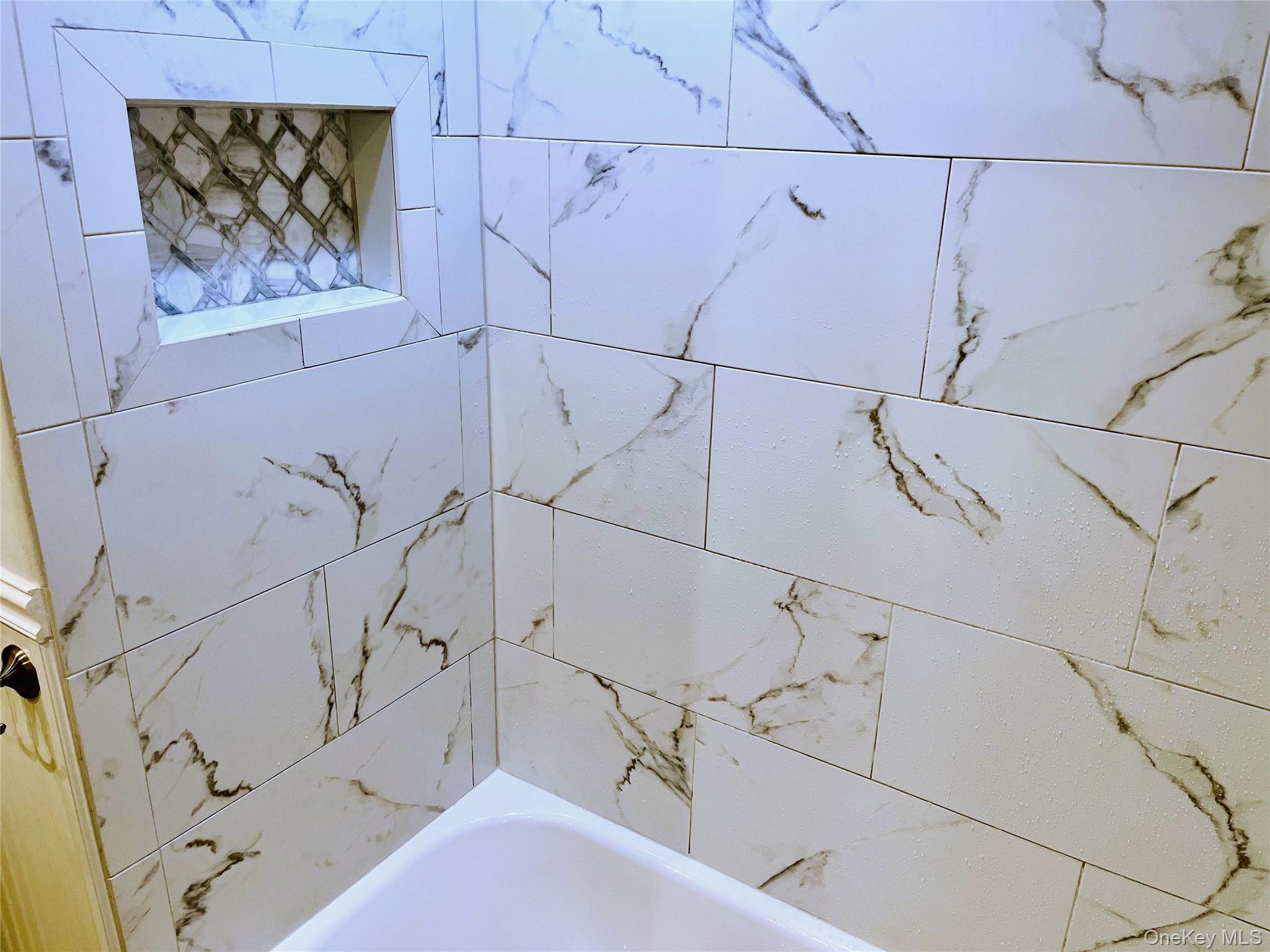 #15 photo, 18 Haypath Road, Bethpage , NY 11714