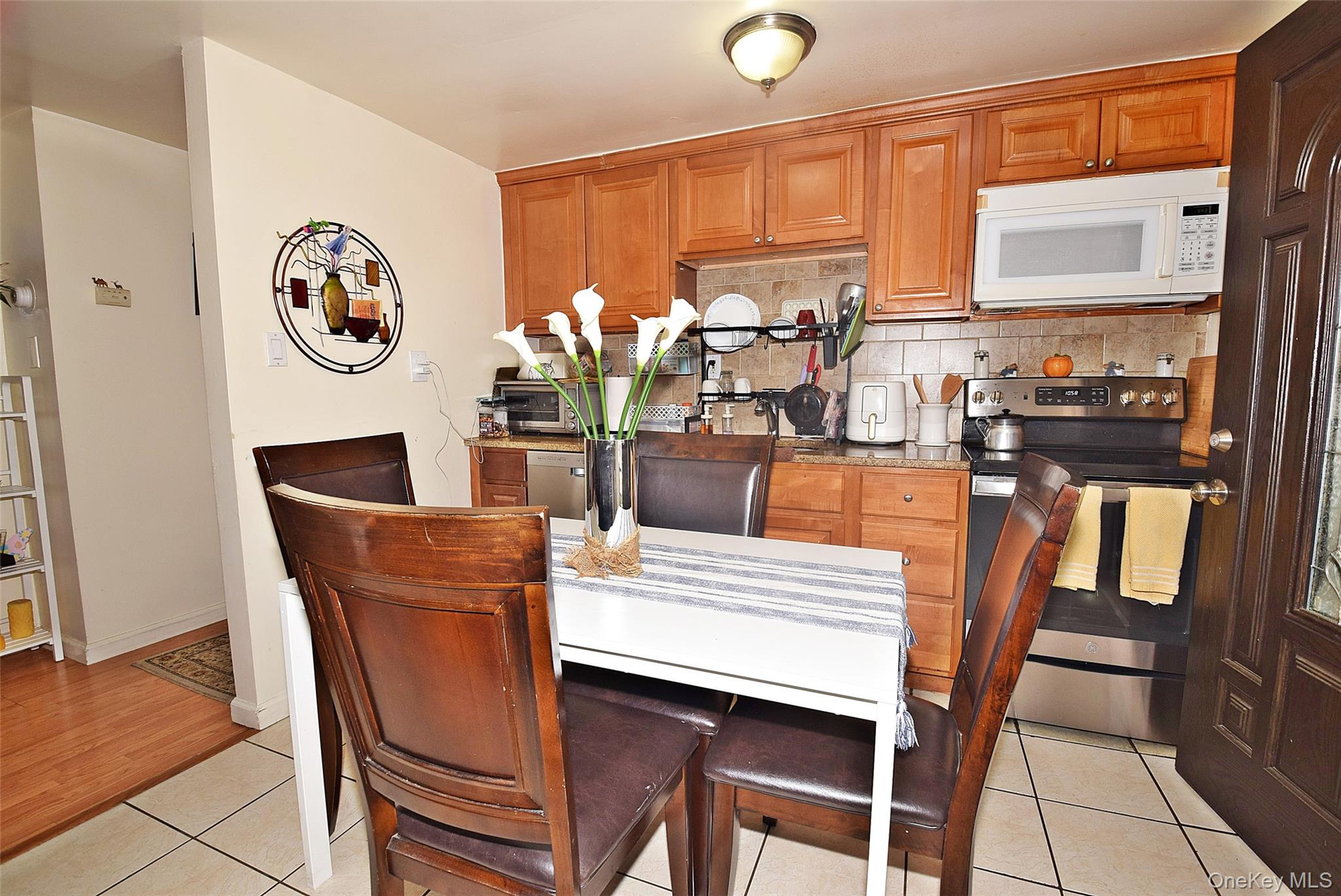 #7 photo, 436 Herzel Boulevard, West Babylon , NY 11704