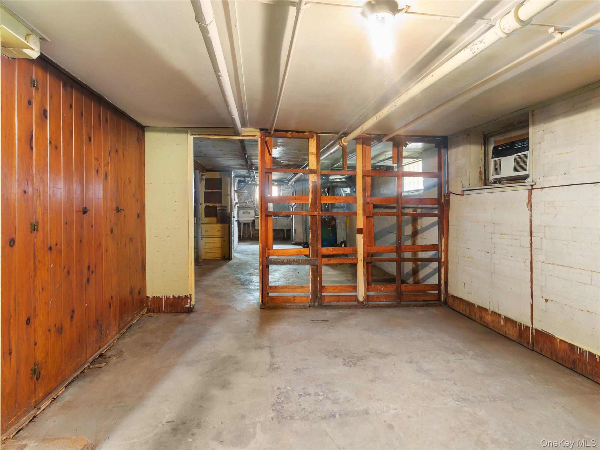 #10 photo, 7021 72nd Place, Glendale , NY 11385