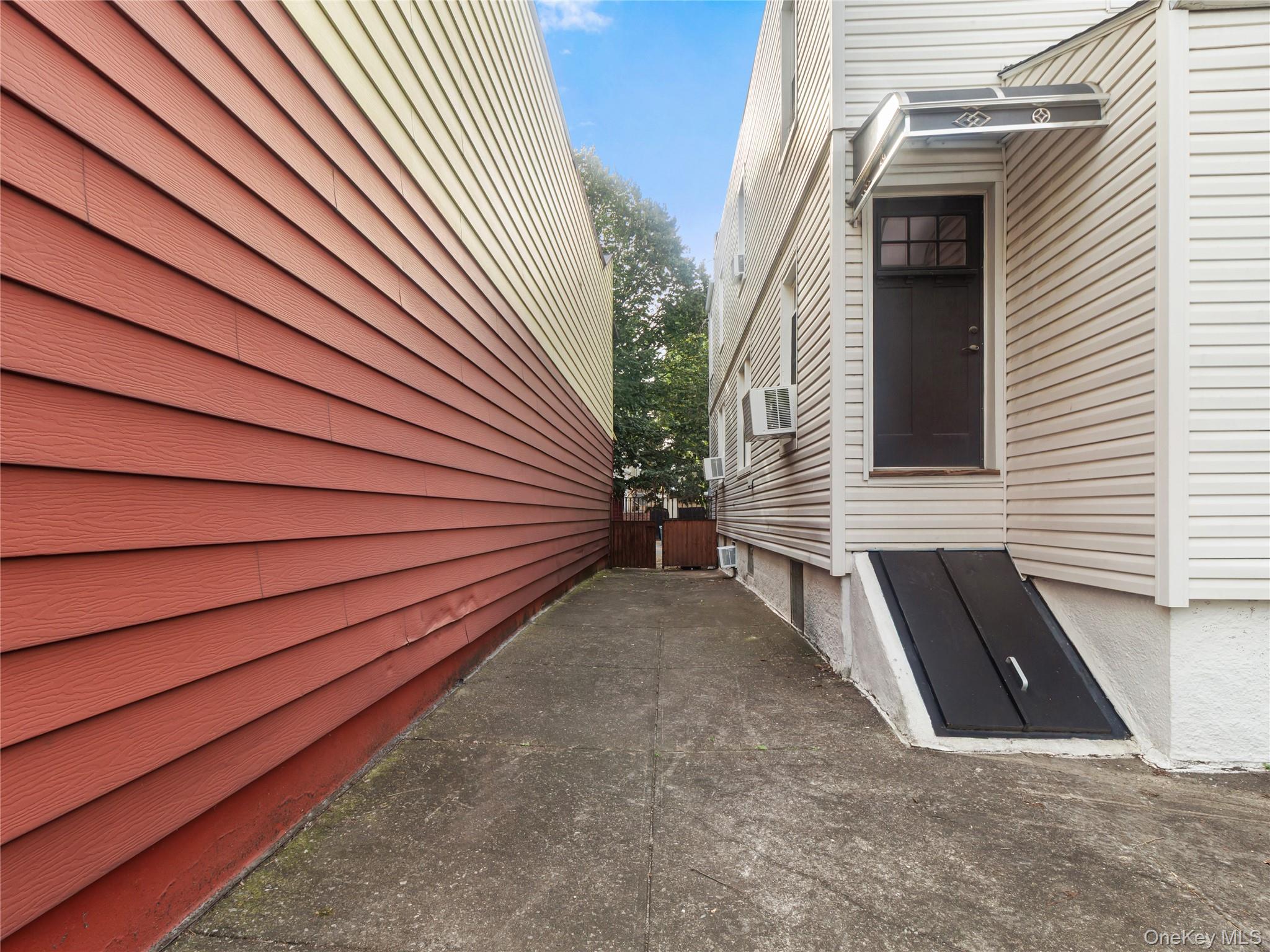 #16 photo, 7021 72nd Place, Glendale , NY 11385