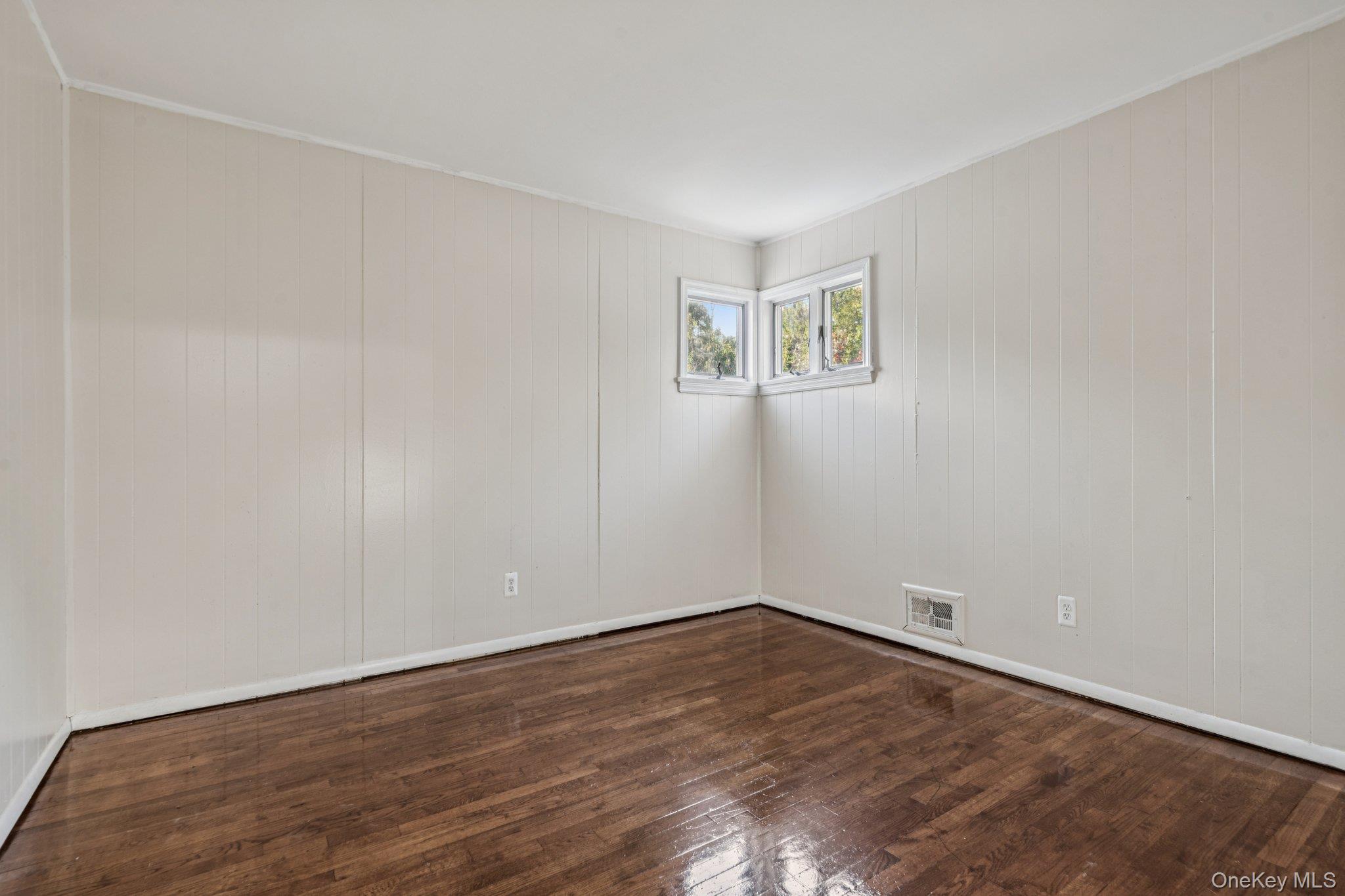 #15 photo, 10 Ehler Street, Brentwood , NY 11717