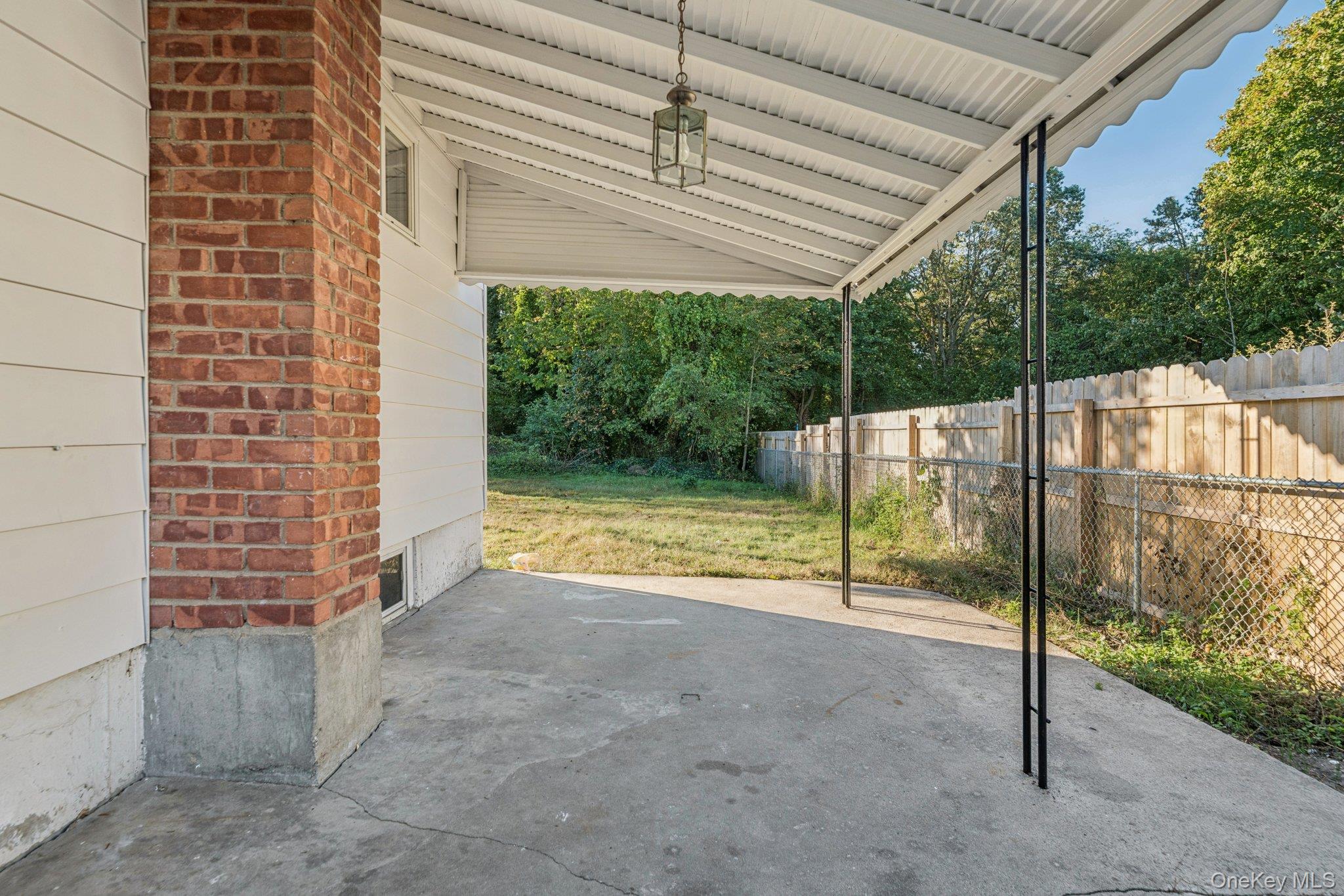 #19 photo, 10 Ehler Street, Brentwood , NY 11717