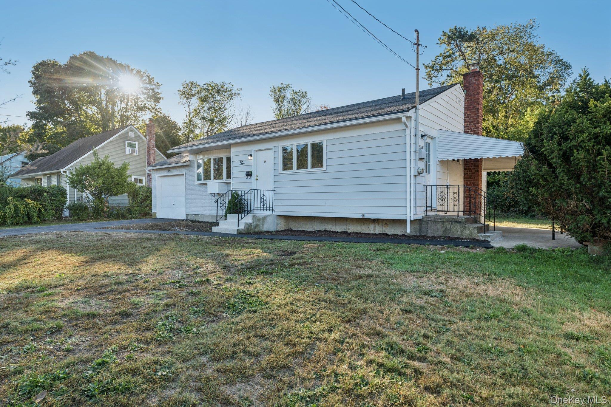 #3 photo, 10 Ehler Street, Brentwood , NY 11717