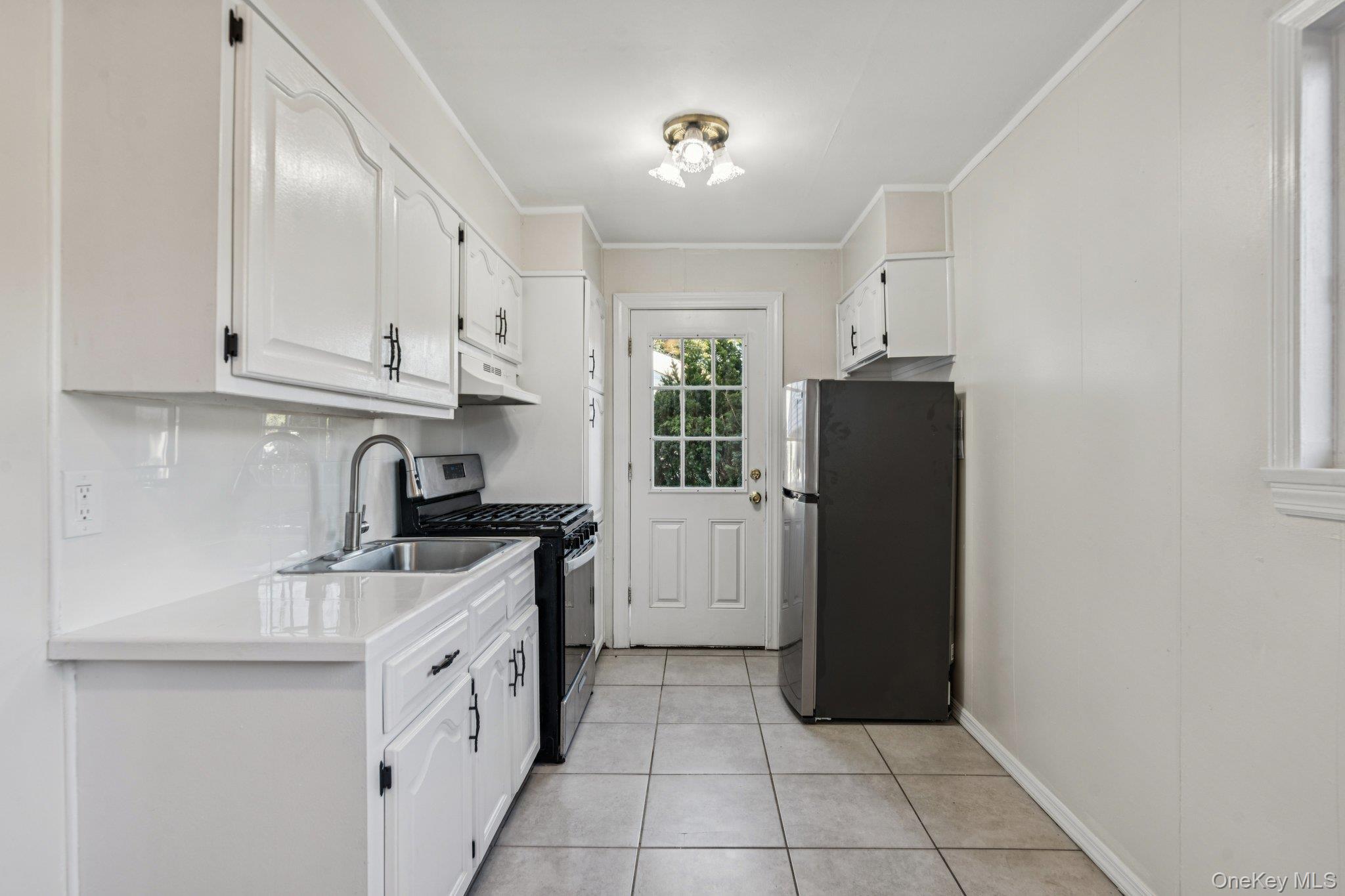 #8 photo, 10 Ehler Street, Brentwood , NY 11717