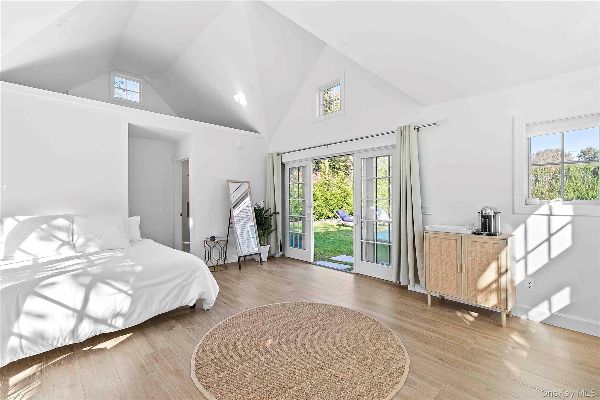 #11 photo, 96 Miller Road, サフォーク郡 Southampton , NY 11968