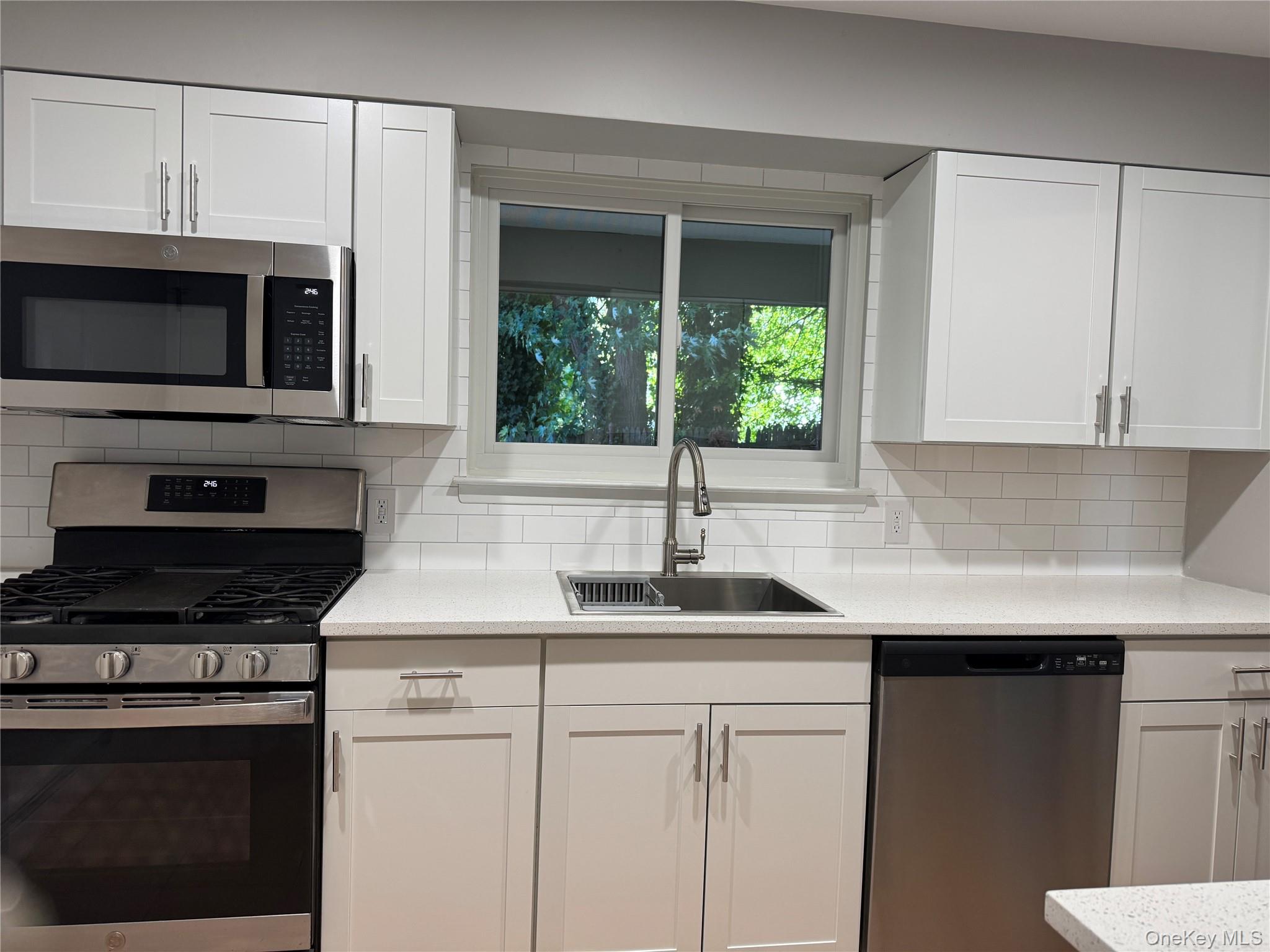 #8 photo, 39B Norwood Road, Port Washington , NY 11050