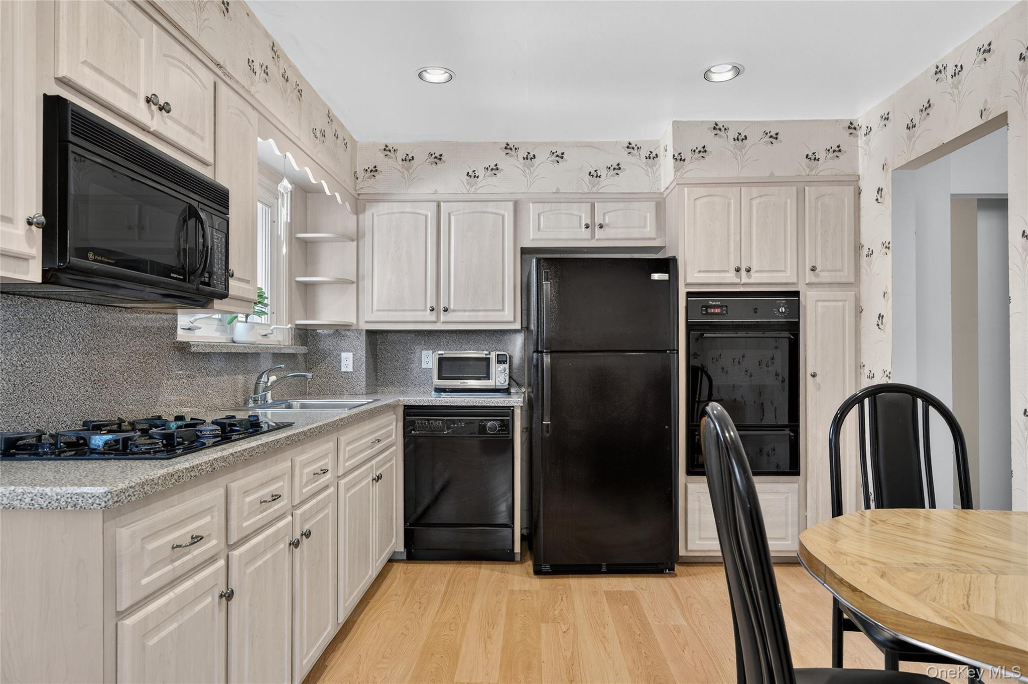 #5 photo, 2801 206th Street, Bayside , NY 11360