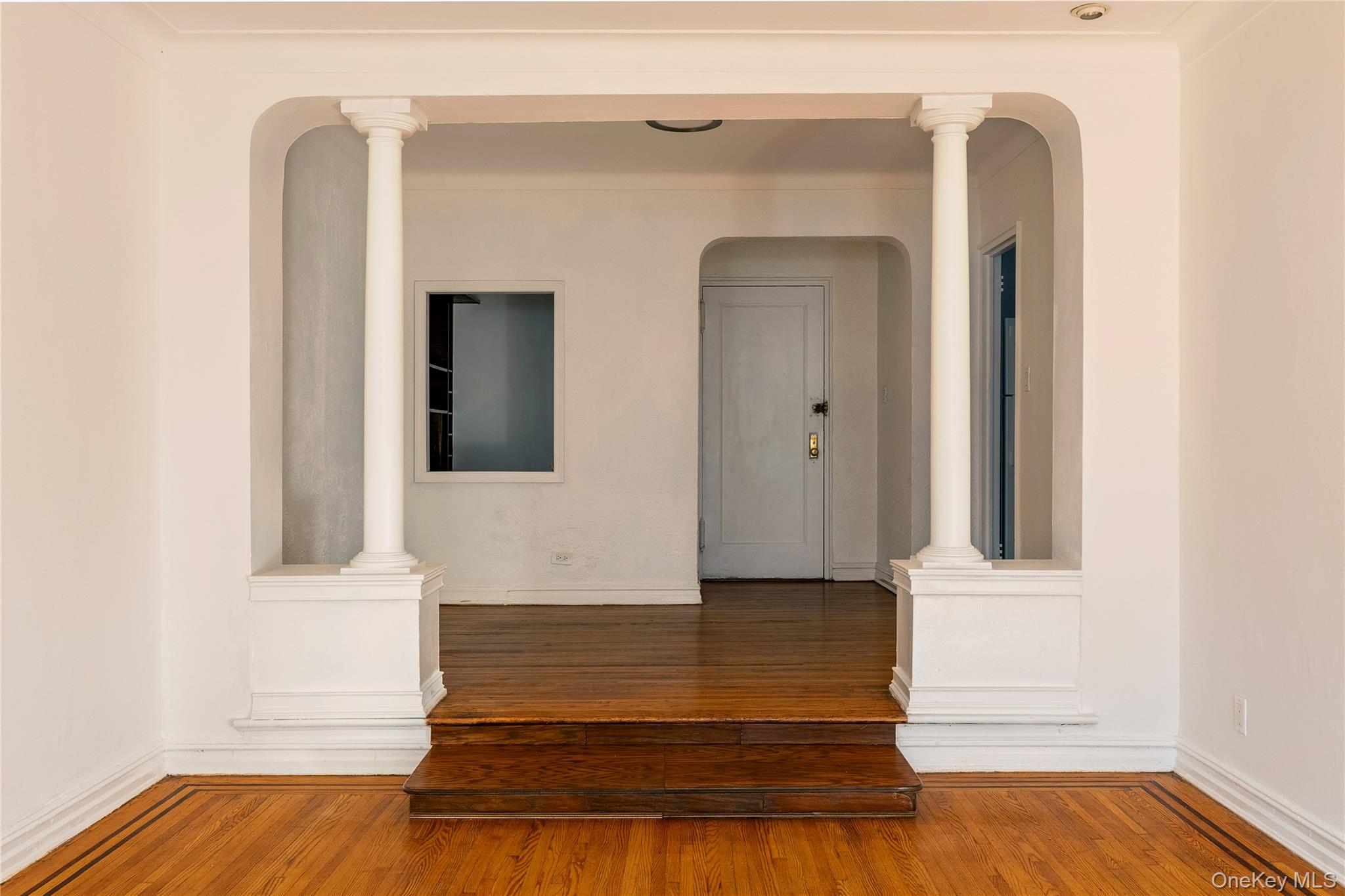 #5 photo, 35-35 75 Street, クイーンズ区 Jackson Heights , NY 11372