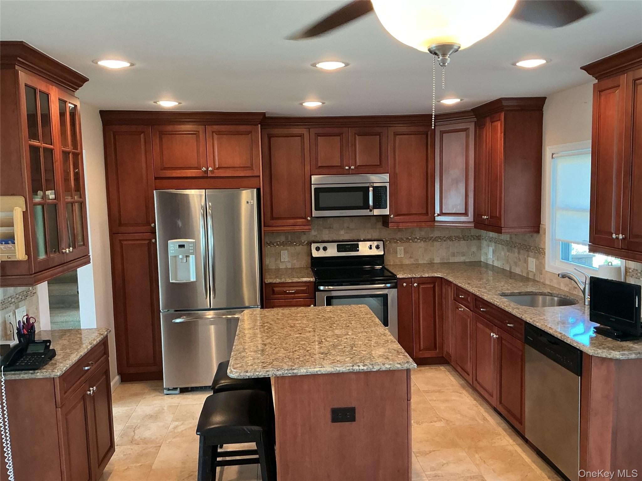 #4 photo, 537 Church Street, Westbury , NY 11590