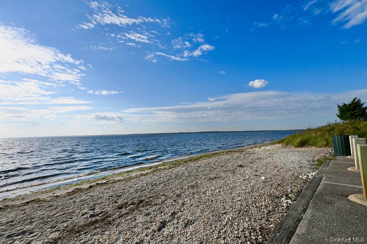 #18 photo, 9 Pine Tree Drive, Shirley , NY 11967