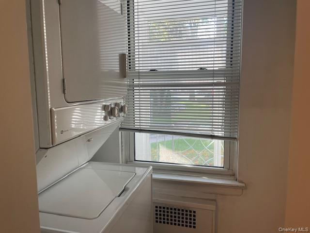 #17 photo, 1361 Broadway, Hewlett , NY 11557