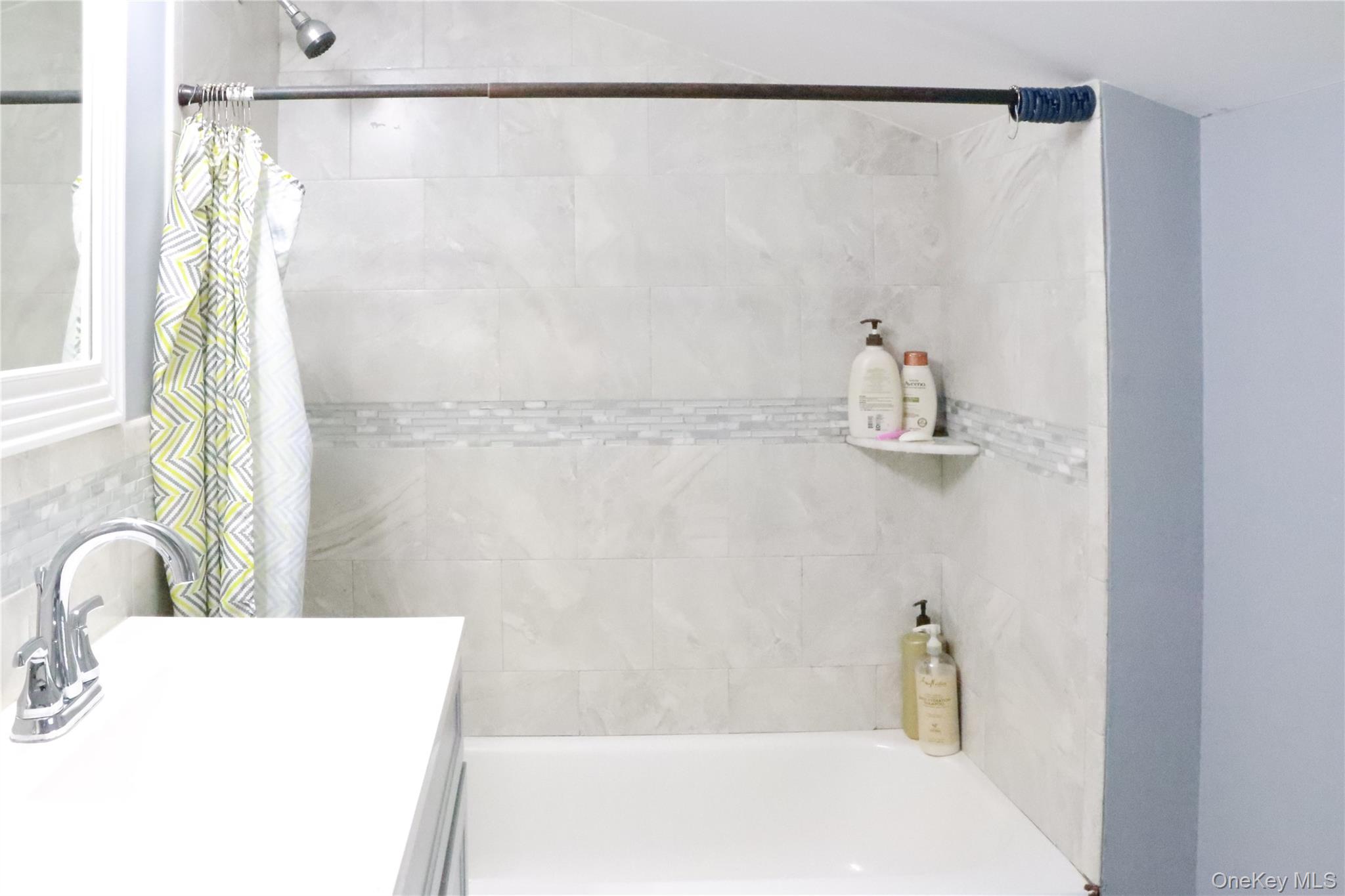 #10 photo, 29 Oak Street, Islip , NY 11751