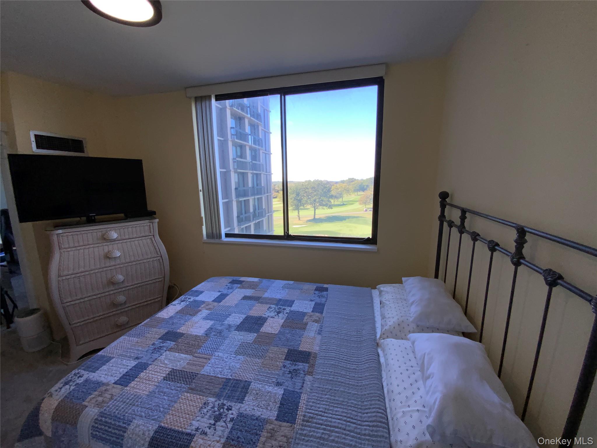 #9 photo, 26910 Grand Central Parkway, クイーンズ区 Floral Park , NY 11005