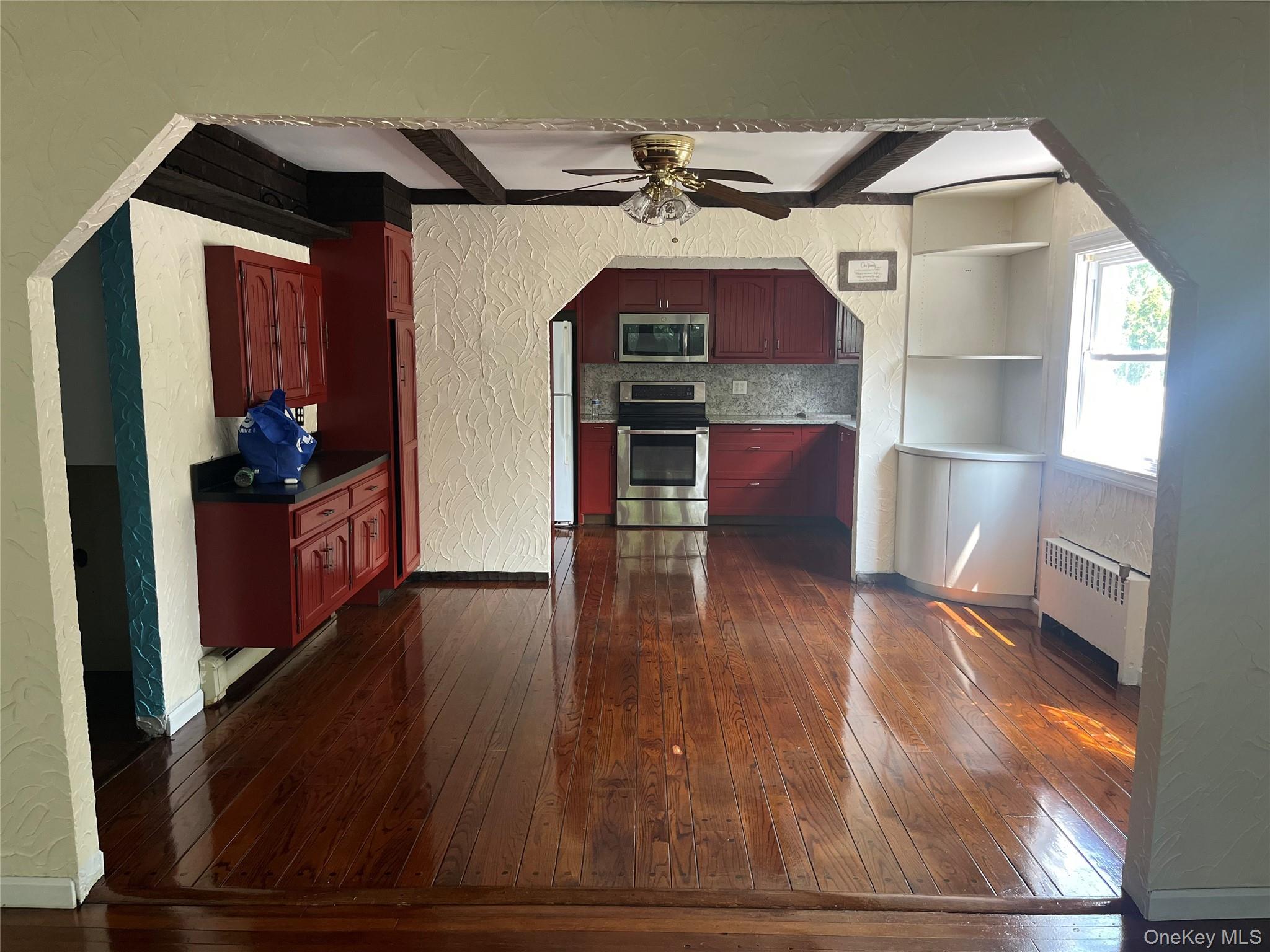 #2 photo, 761 Jackson Avenue, Lindenhurst , NY 11757