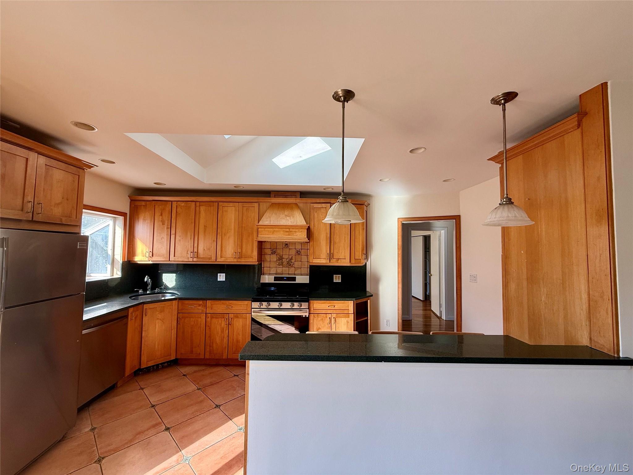 #8 photo, 518 W Olive Street, ナッソー郡 Long Beach , NY 11561