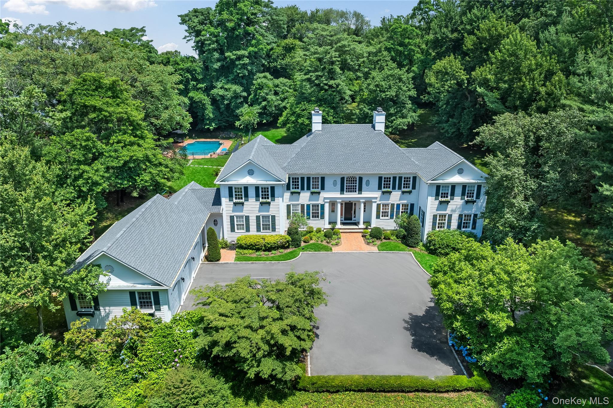 #1 photo, 28 Sterling Lane, नासाउ काउंटी Sands Point , NY 11050