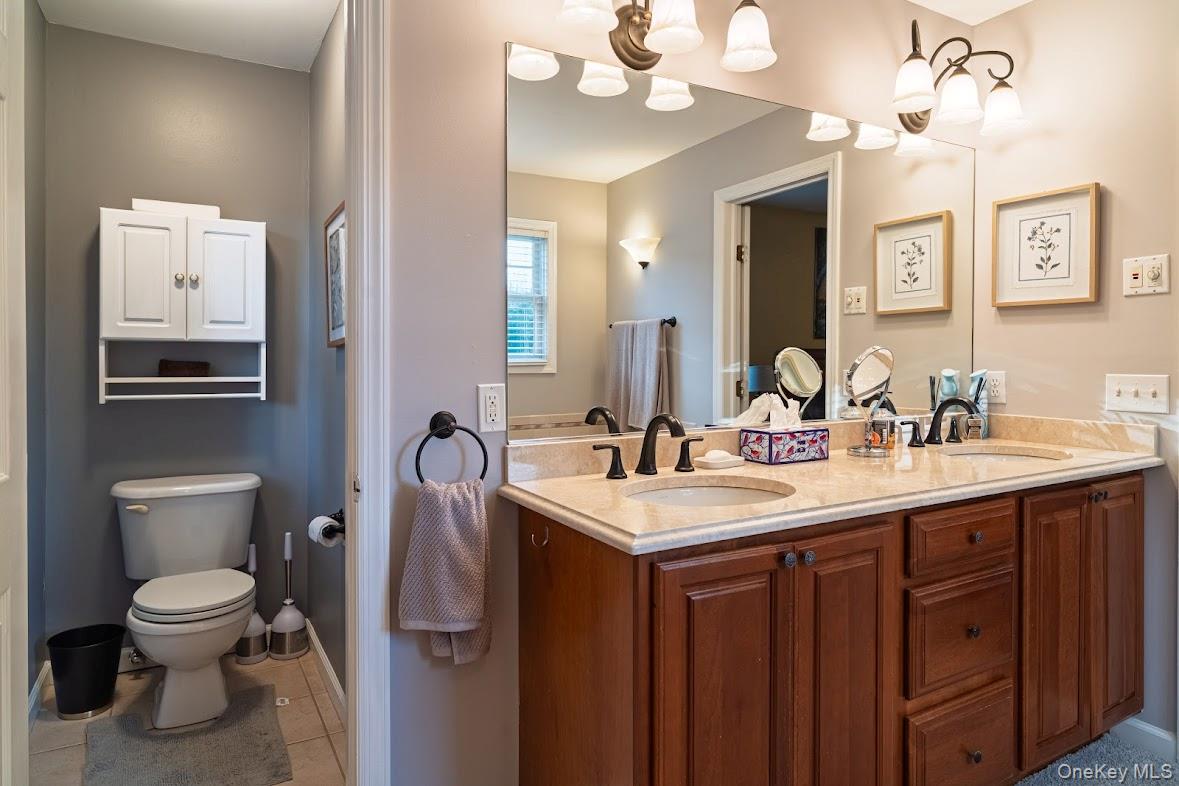 #17 photo, 20 Tulip Court, サフォーク郡 Moriches , NY 11955