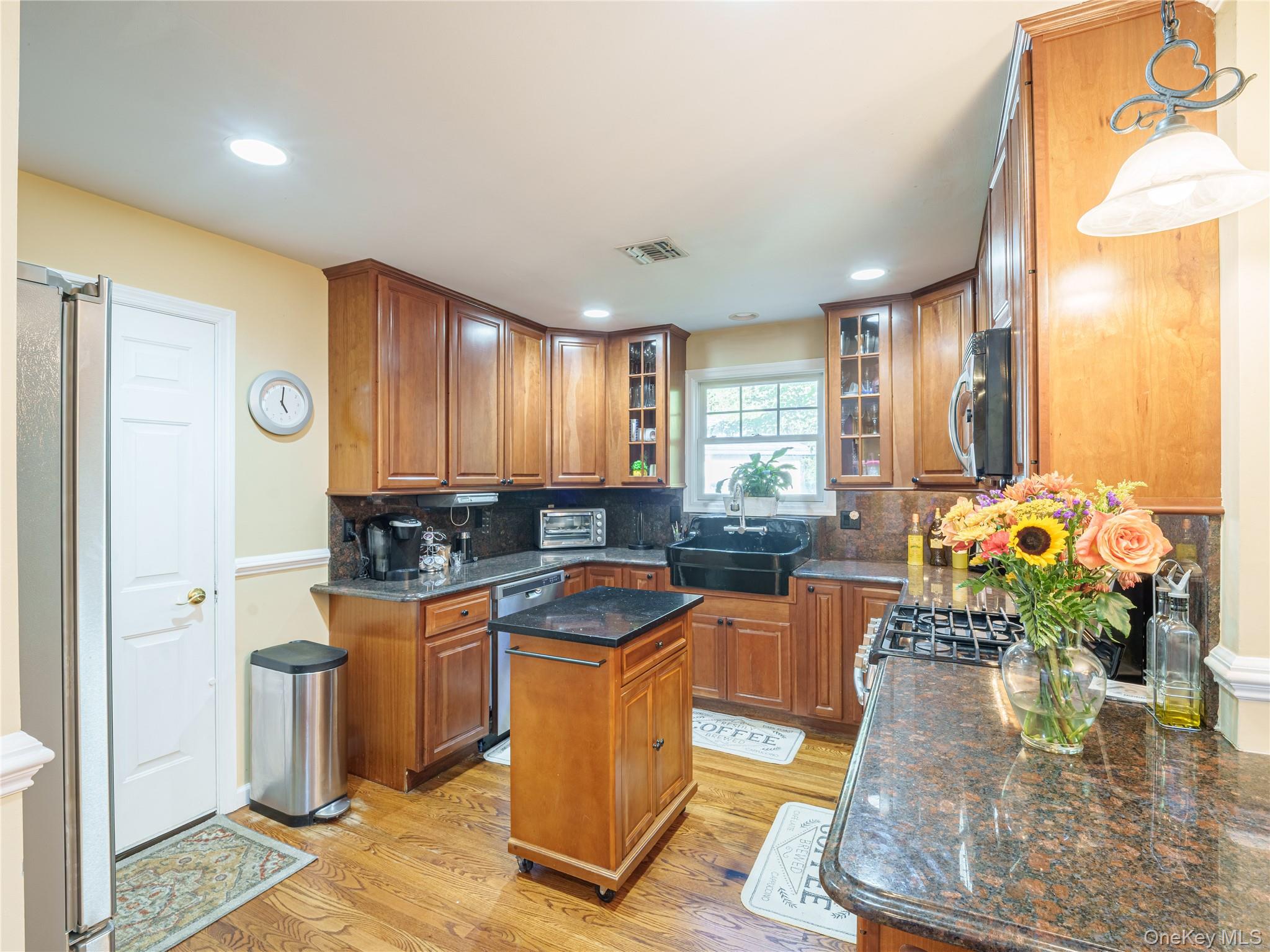 #7 photo, 20 Tulip Court, サフォーク郡 Moriches , NY 11955