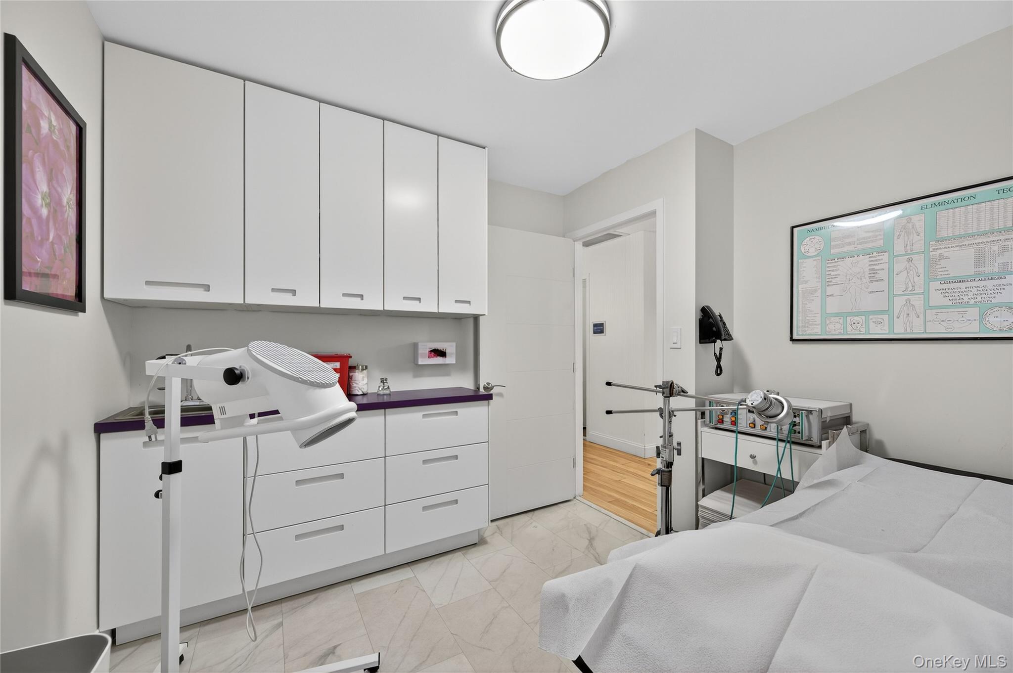 #17 photo, 634 Park Avenue, Huntington , NY 11743