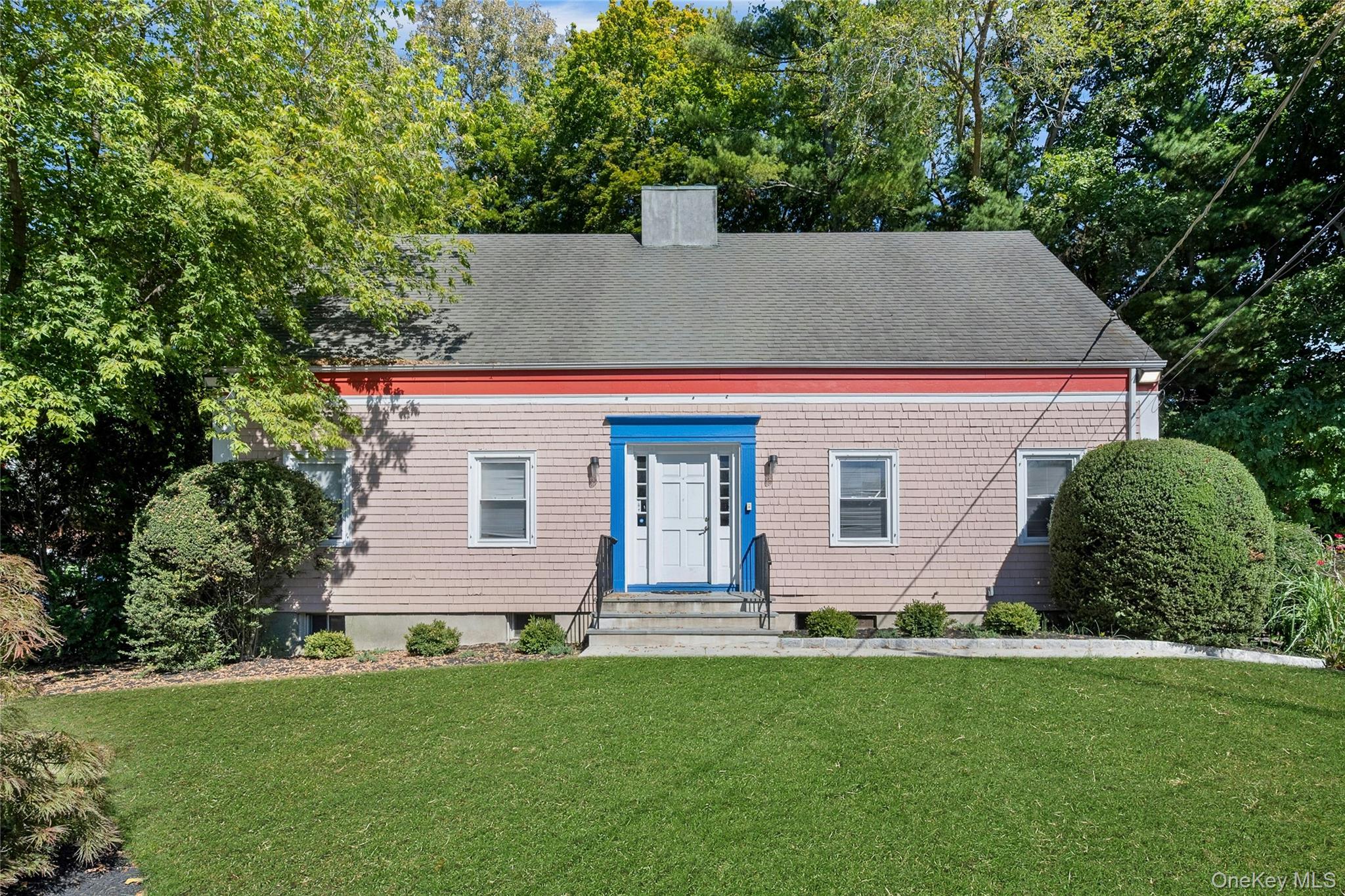 #1 photo, 645 Marble Avenue, Thornwood , NY 10594