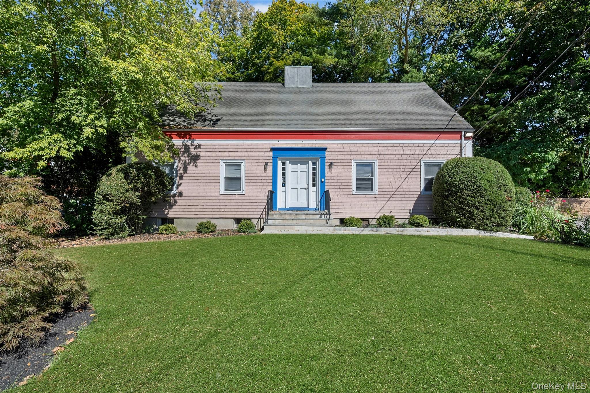 #2 photo, 645 Marble Avenue, Thornwood , NY 10594