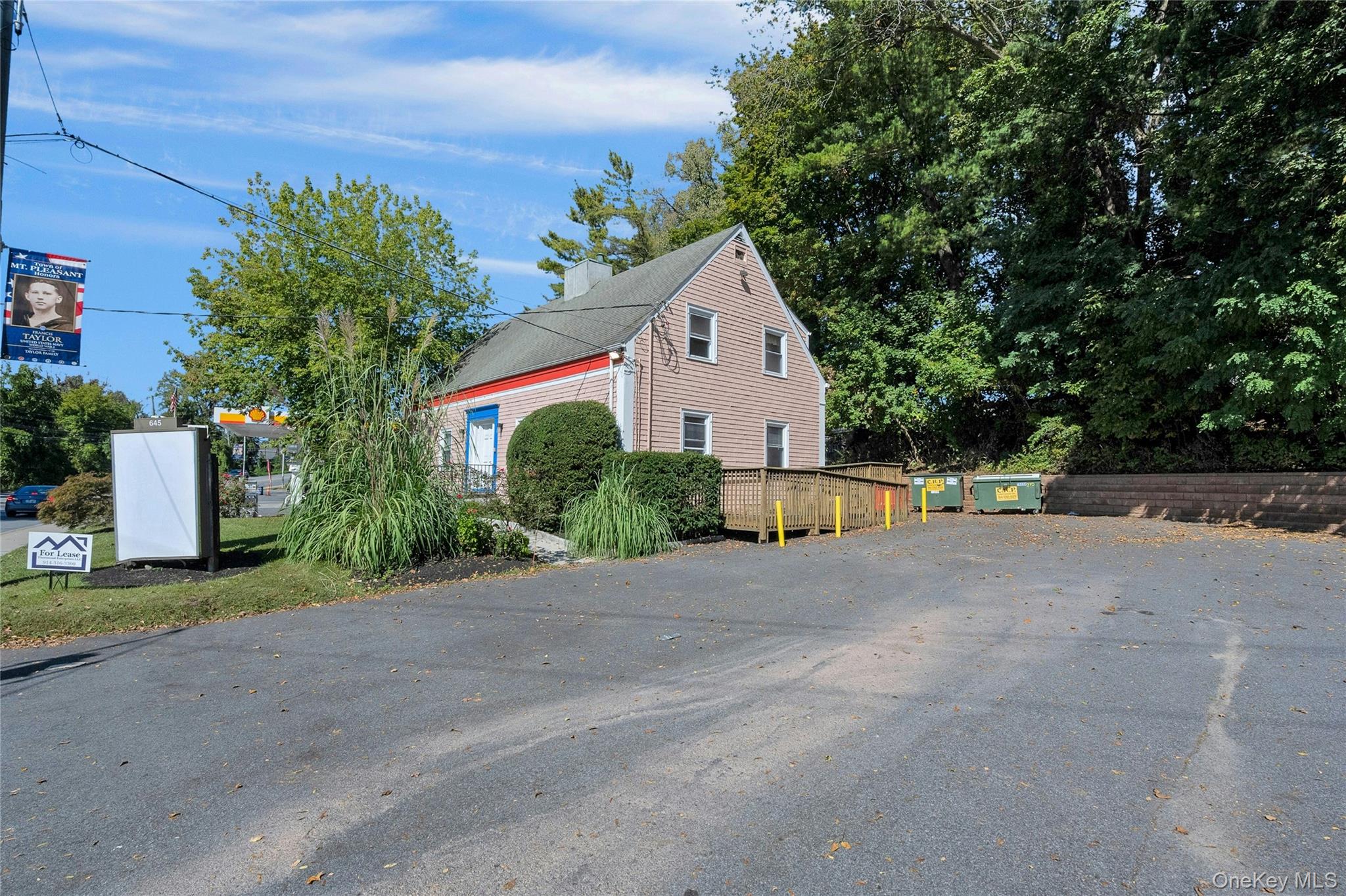 #4 photo, 645 Marble Avenue, Thornwood , NY 10594