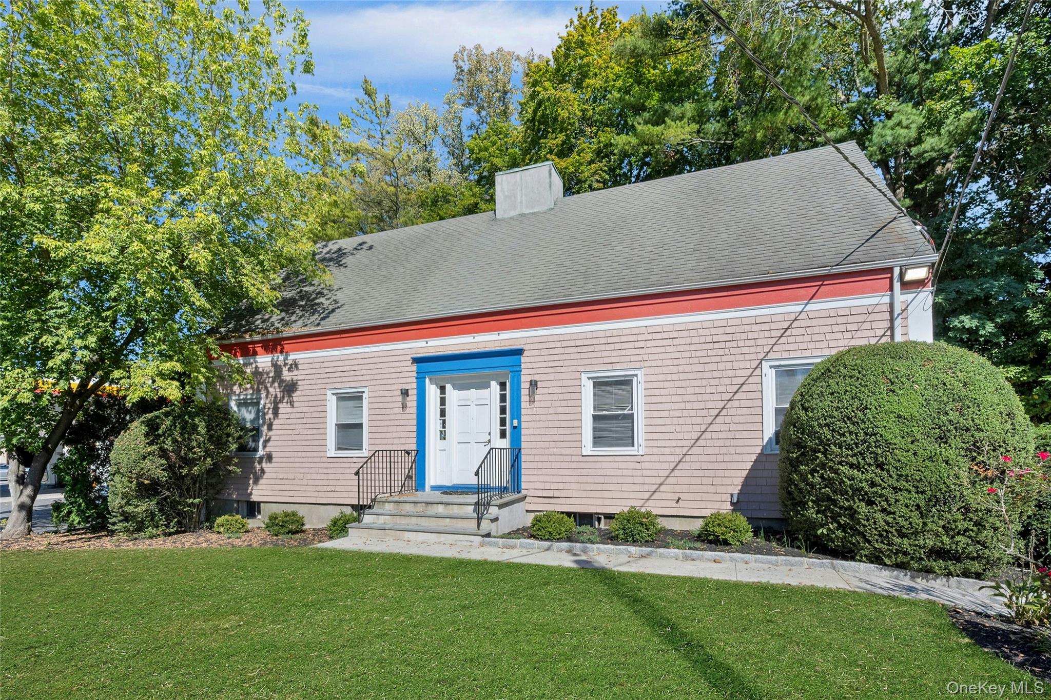 #5 photo, 645 Marble Avenue, Thornwood , NY 10594