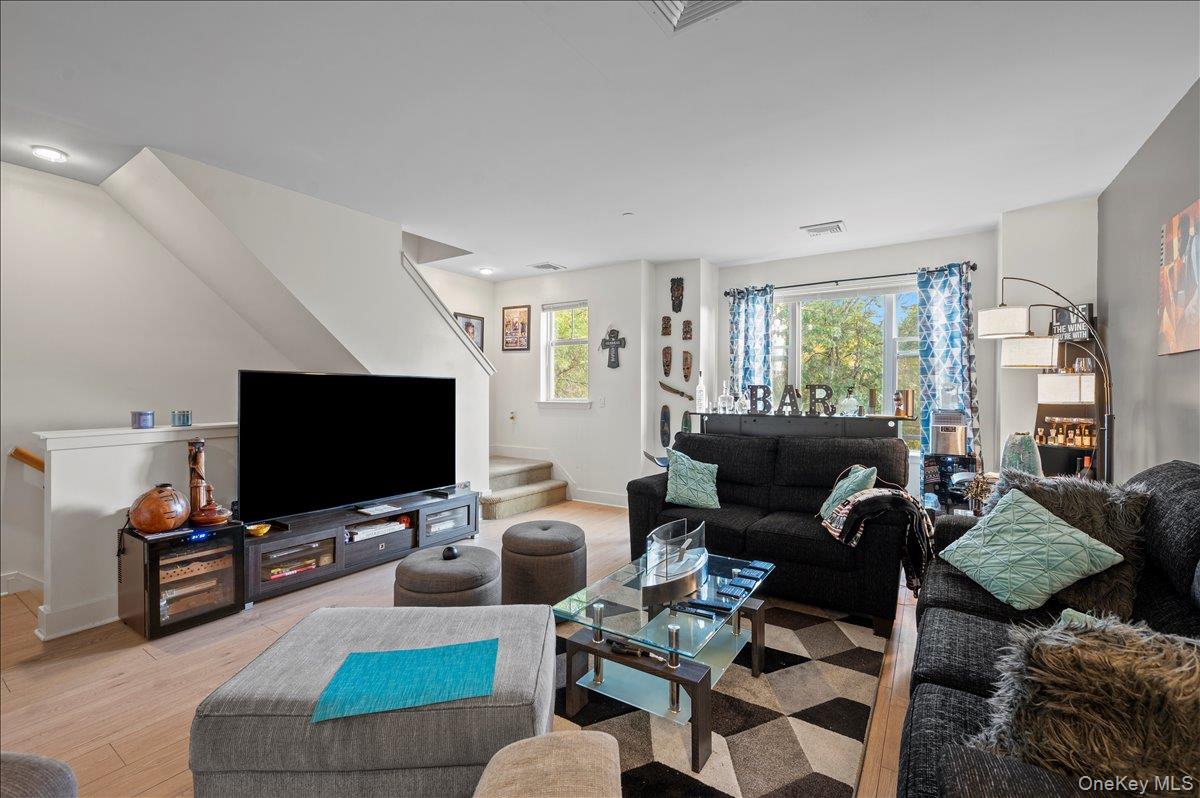 #5 photo, 710 Main Street, Peekskill , NY 10566