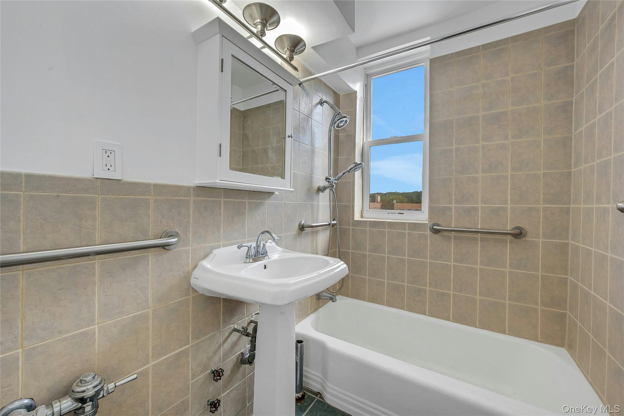 #10 photo, 5730 Mosholu Avenue, ブロンクス区 Bronx , NY 10471