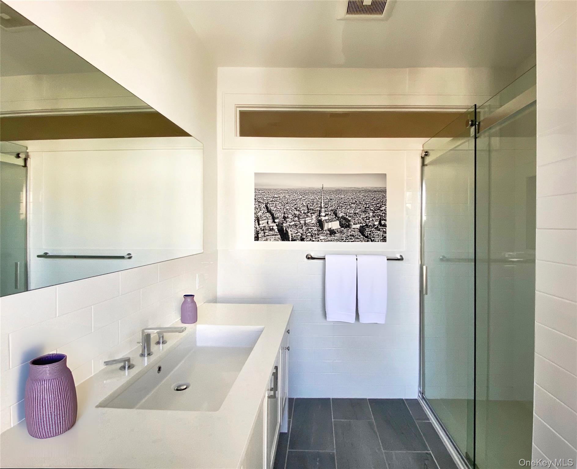 #18 photo, 125 Warren Street, Hudson , NY 12534