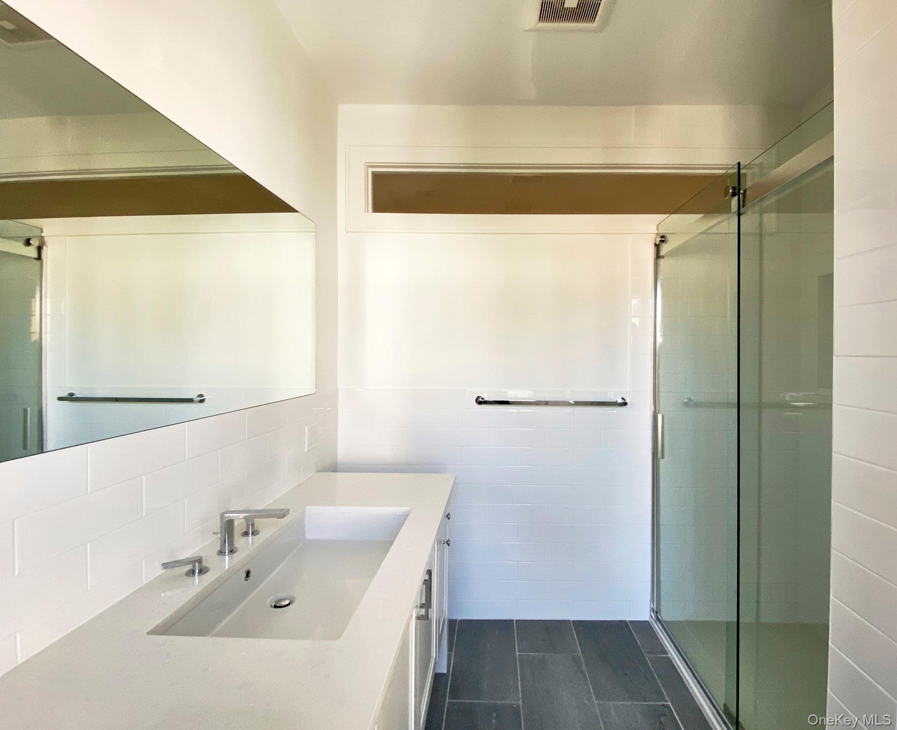 #19 photo, 125 Warren Street, Hudson , NY 12534