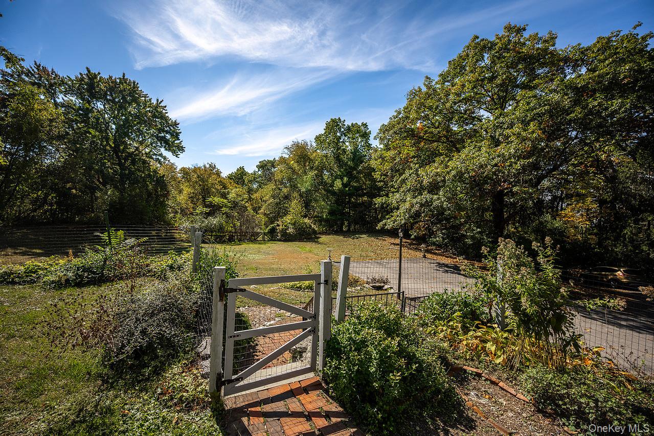 #7 photo, 53 Tyrrel Road, Pleasant Valley , NY 12569