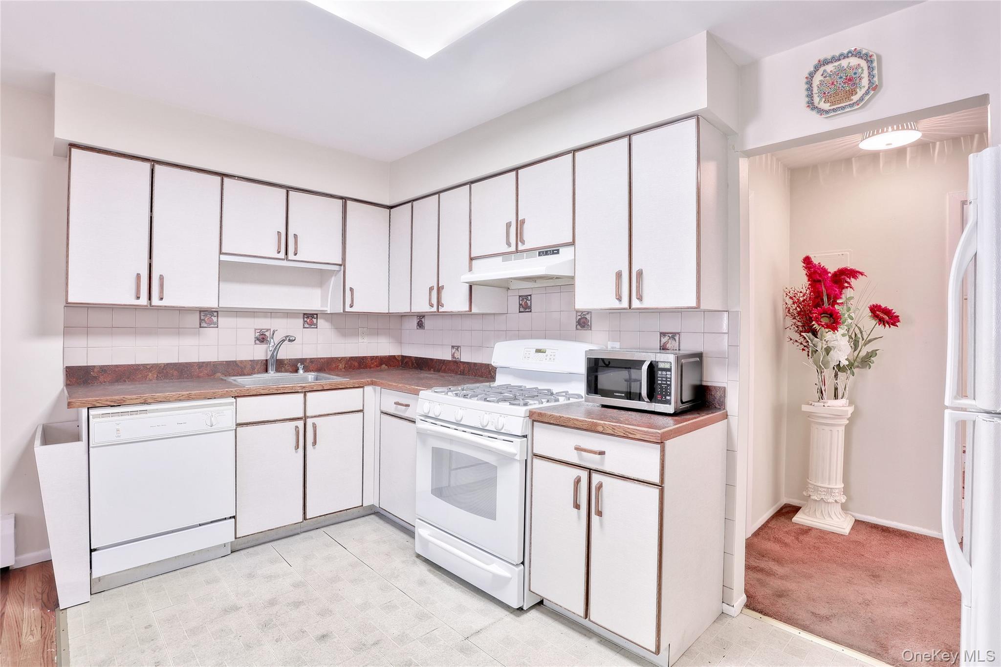 #11 photo, 1 W Lawrence Park Drive, Piermont , NY 10968