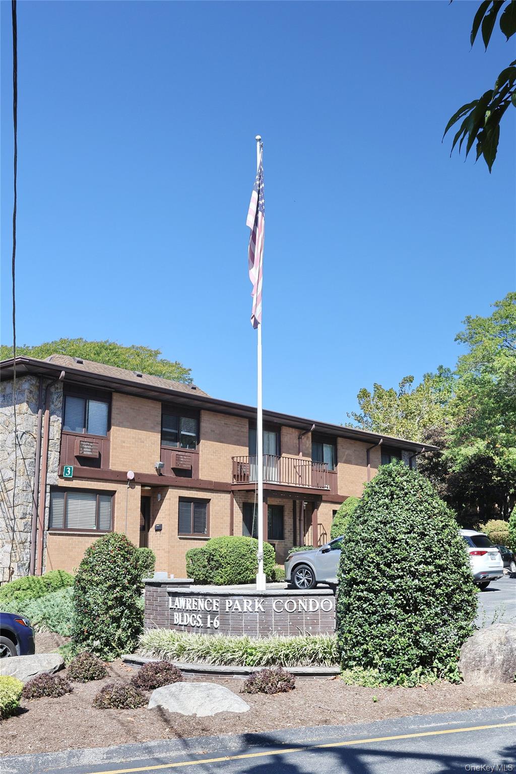 #2 photo, 1 W Lawrence Park Drive, Piermont , NY 10968