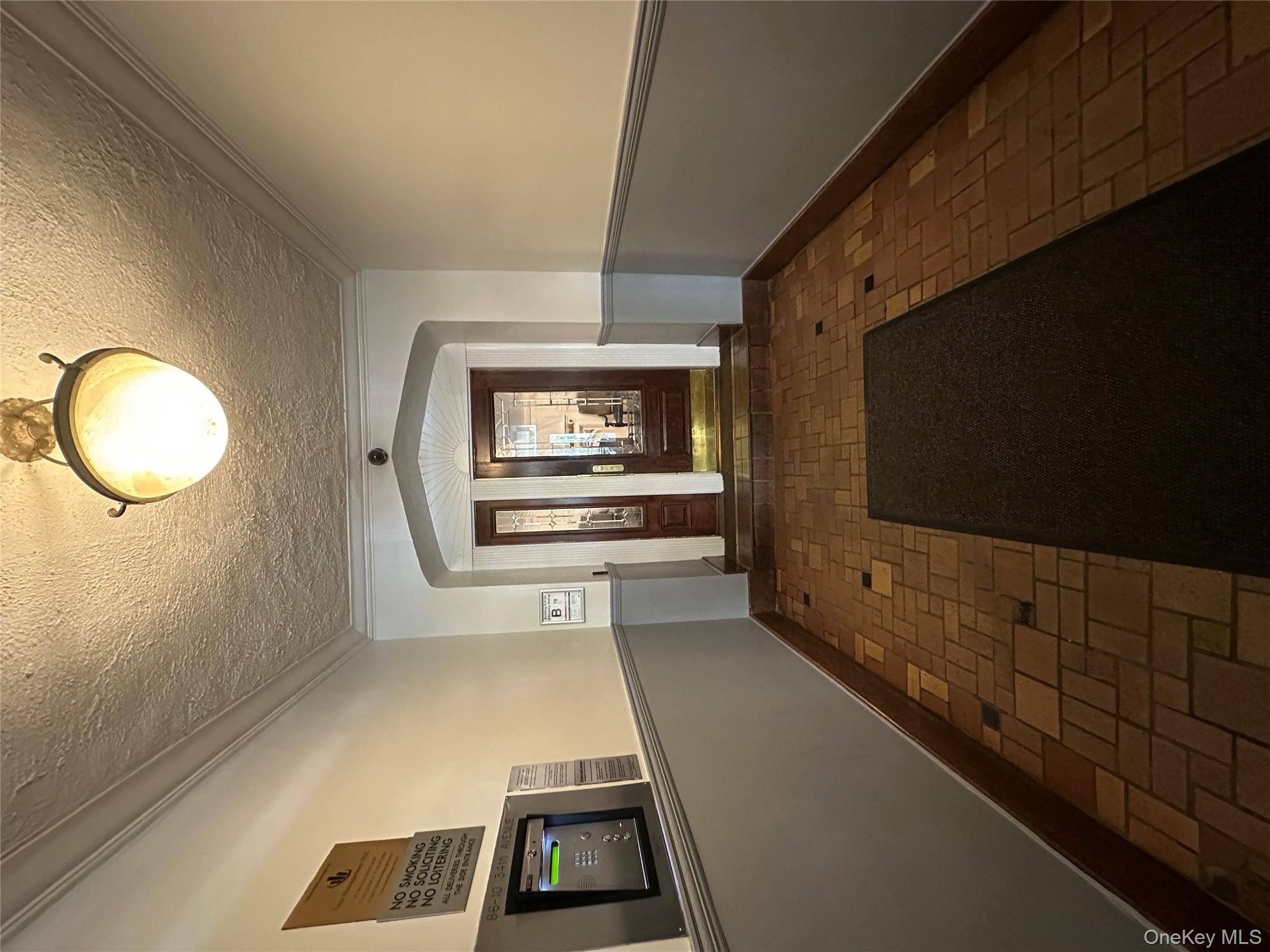 #20 photo, 86-10 34th Avenue, クイーンズ区 Jackson Heights , NY 11372