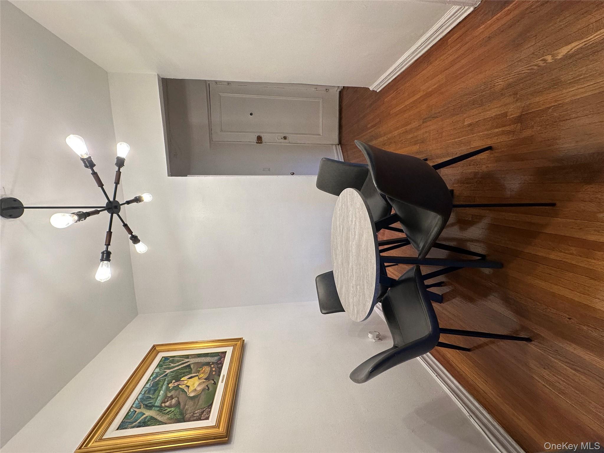 #5 photo, 86-10 34th Avenue, クイーンズ区 Jackson Heights , NY 11372