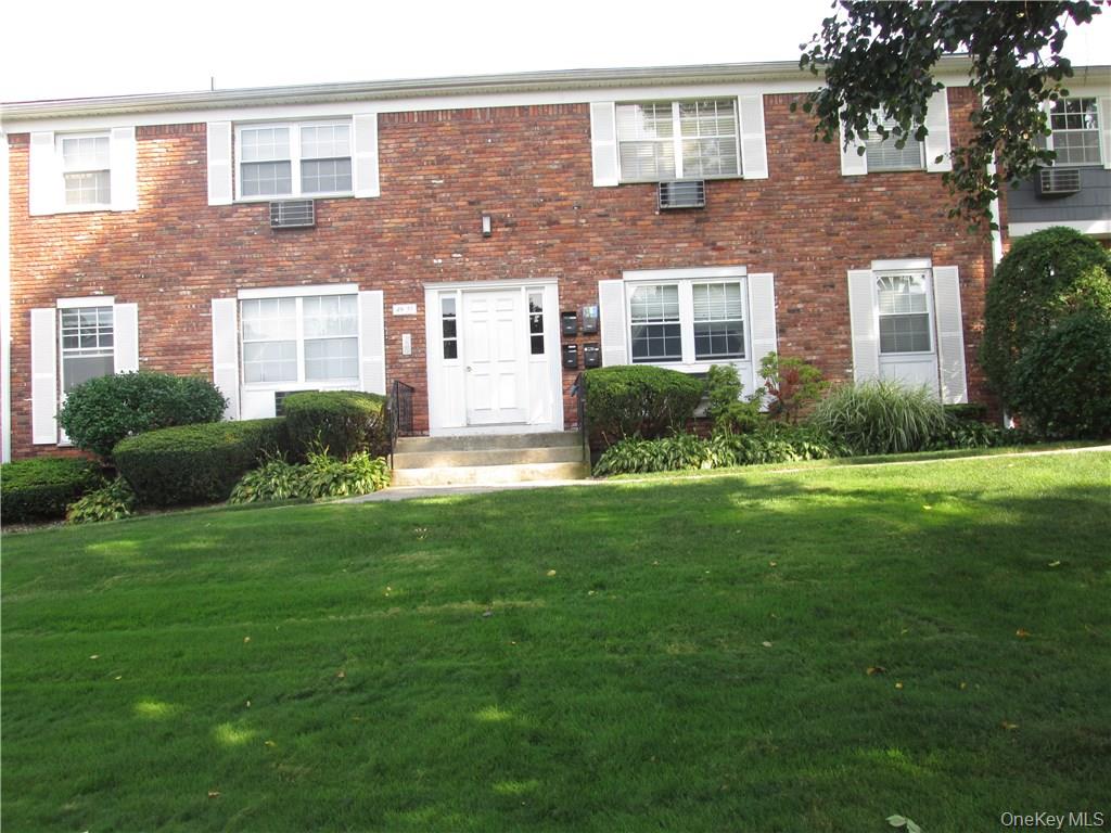 #1 photo, 53 Doxbury Lane, Suffern , NY 10901