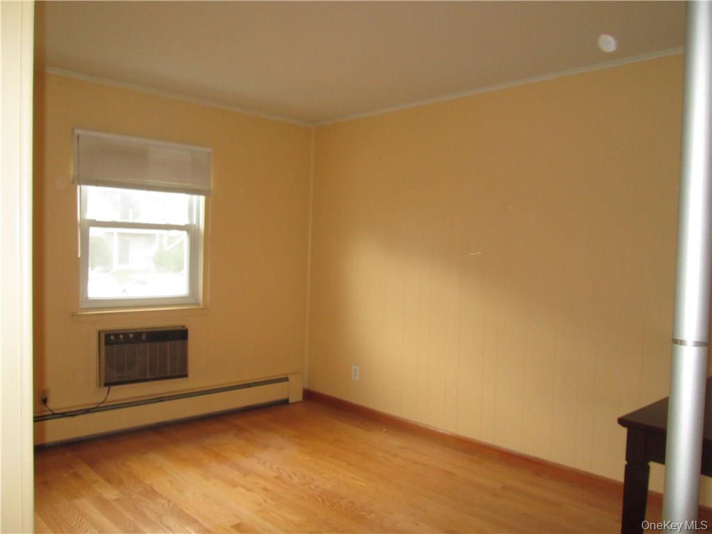 #13 photo, 53 Doxbury Lane, Suffern , NY 10901