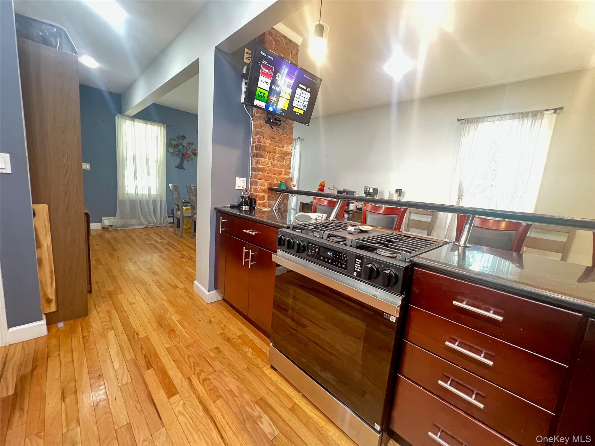 #13 photo, 168 W Hartsdale Avenue, Hartsdale , NY 10530