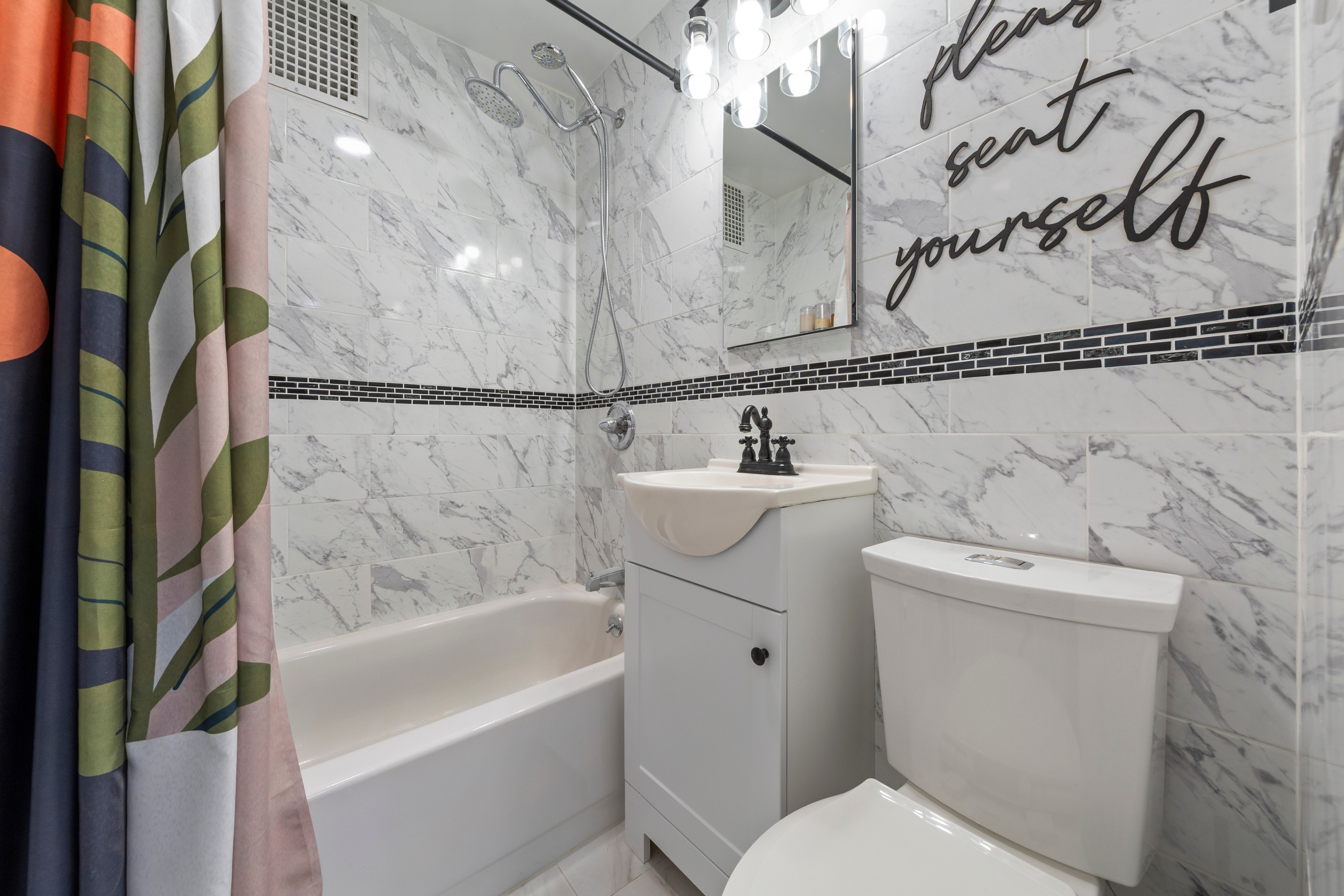 #8 photo, 4 W 101st Street, マンハッタン Manhattan Valley , NY 10025