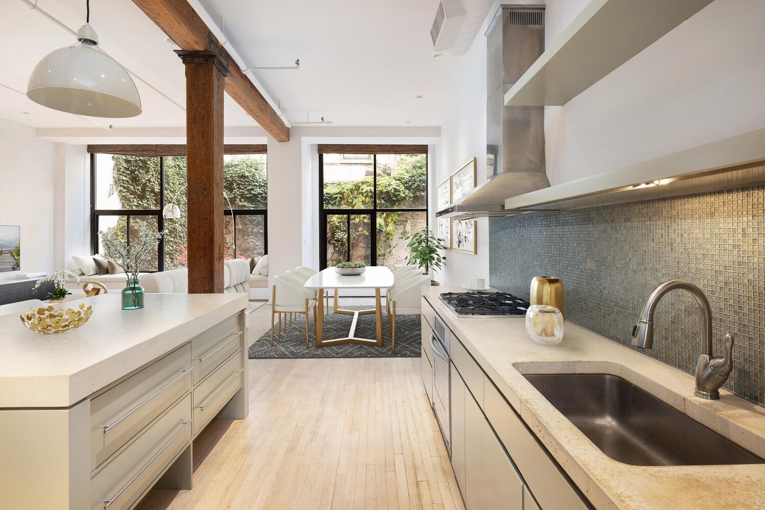 #8 photo, 140 THOMPSON Street, SoHo , NY 10012